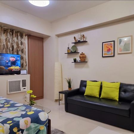 One Palm Tree Villas Condo Across Naia Terminal 3 مانيلا المظهر الخارجي الصورة