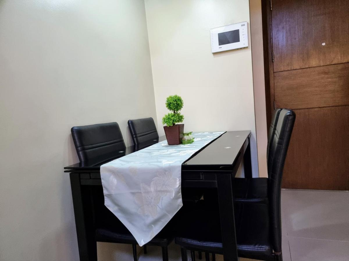 One Palm Tree Villas Condo Across Naia Terminal 3 مانيلا المظهر الخارجي الصورة