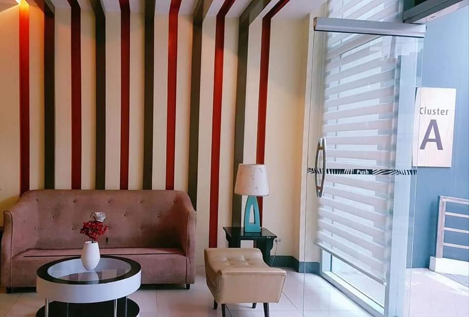 One Palm Tree Villas Condo Across Naia Terminal 3 مانيلا المظهر الخارجي الصورة