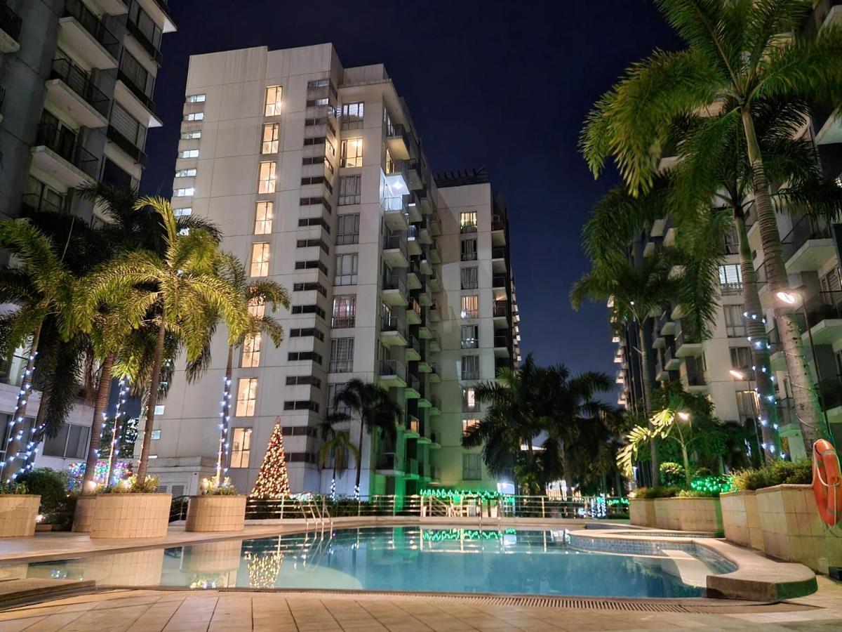 One Palm Tree Villas Condo Across Naia Terminal 3 مانيلا المظهر الخارجي الصورة