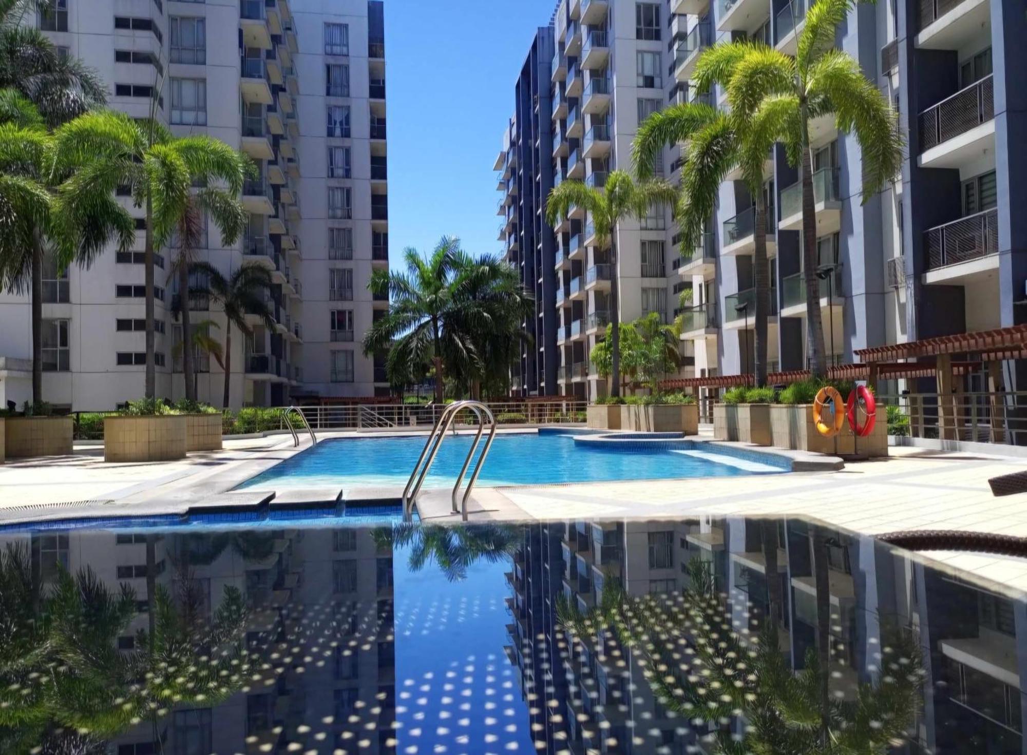 One Palm Tree Villas Condo Across Naia Terminal 3 مانيلا المظهر الخارجي الصورة